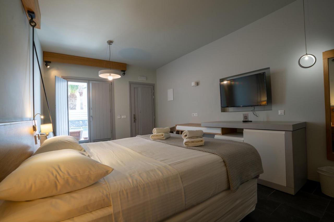 Meltemi Excelsior Suites Perissa  Exteriér fotografie